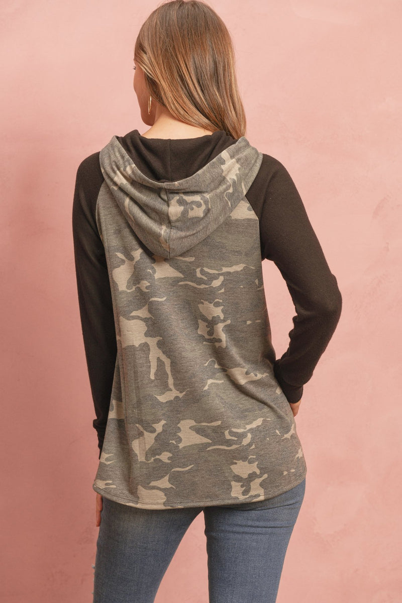 Camouflage Hacci Sleeved Contrast Hoodie With Drawstrings. Back View